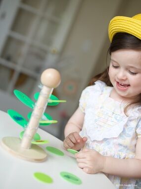 Lovevery | Rhyming Leaves Game from the Reading Skill Set Part 1
